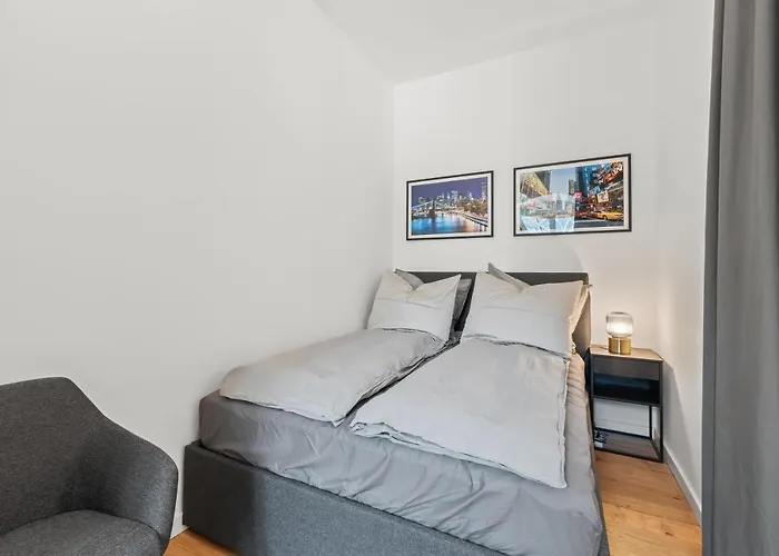 The Strassburger, Stylish 3 Bedroom In Mitte, Group & Family Friendly, 4- 6 Guests * ベルリン